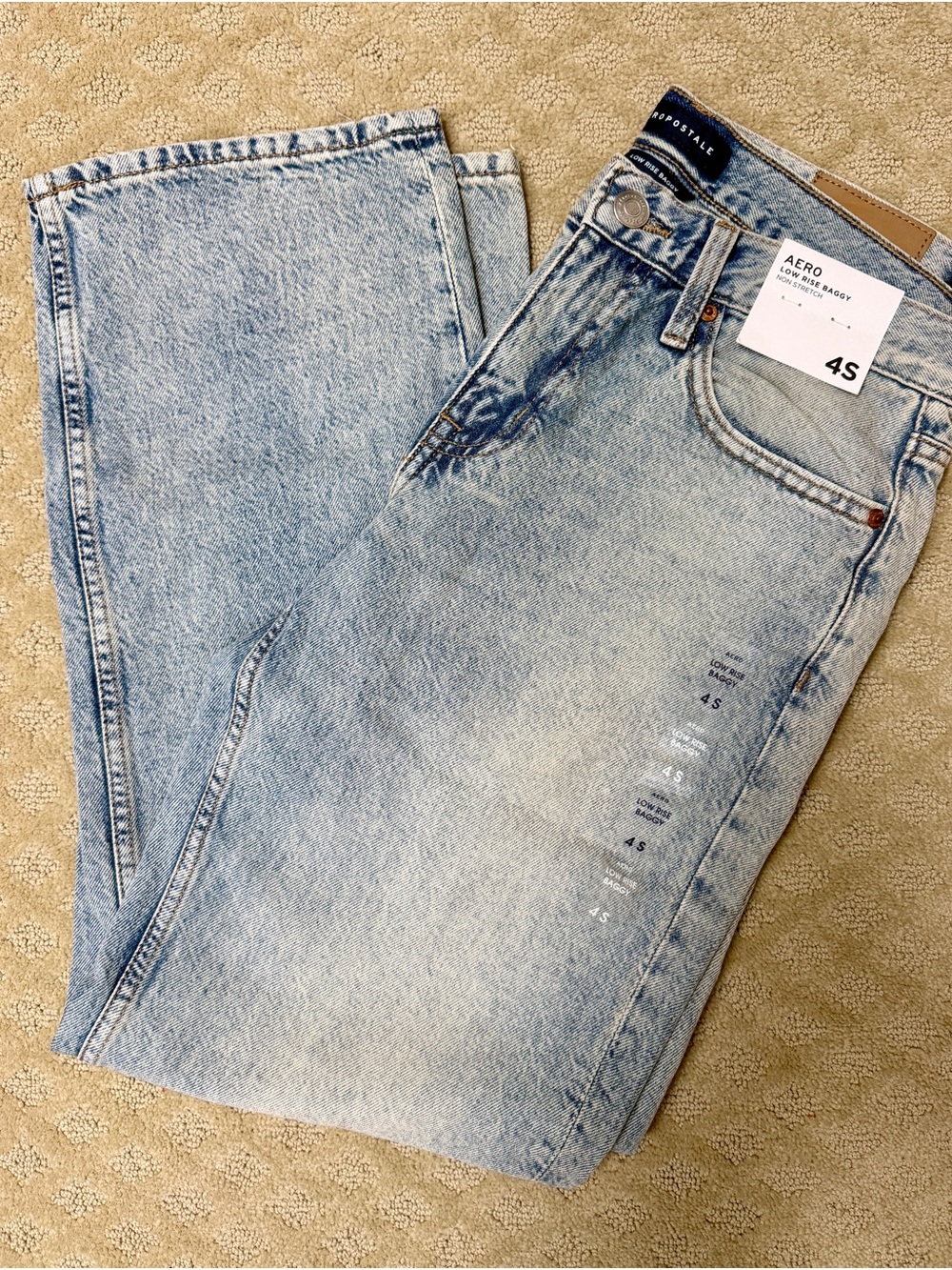 Aeropostale low-rise baggy women's jeans